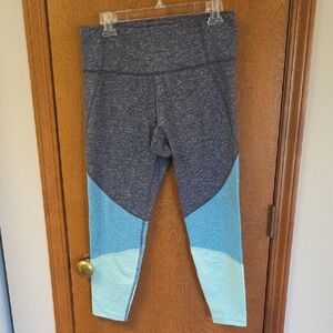 Old Navy Active Capri Leggings